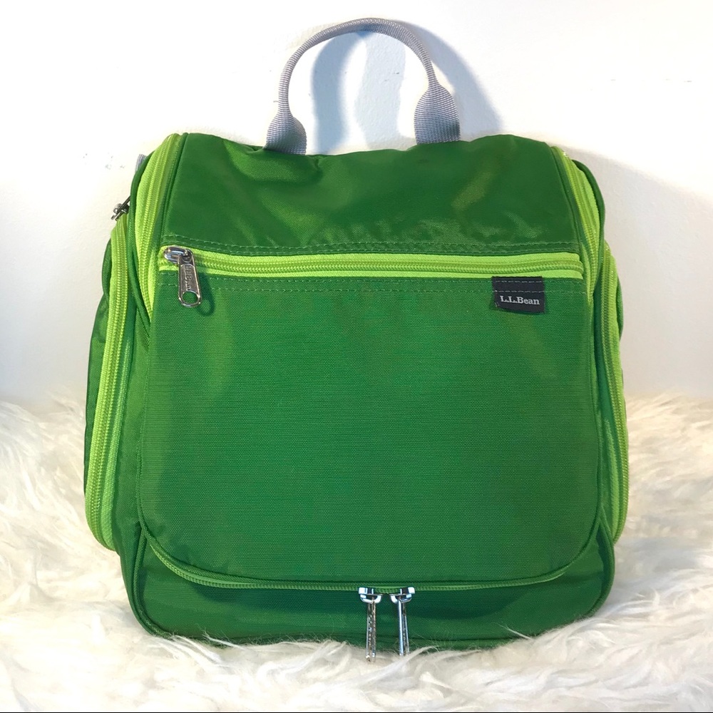 L. L. Bean Bright Green Toiletry Bag Traveler Swag